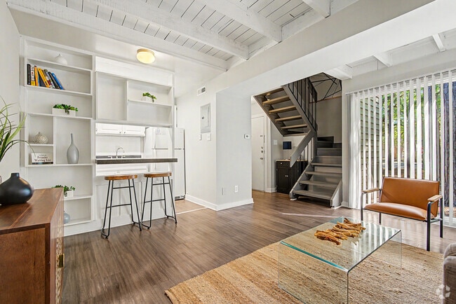 Lambeth 1BR, 1BA - 710SF - Living Room / Kitchen