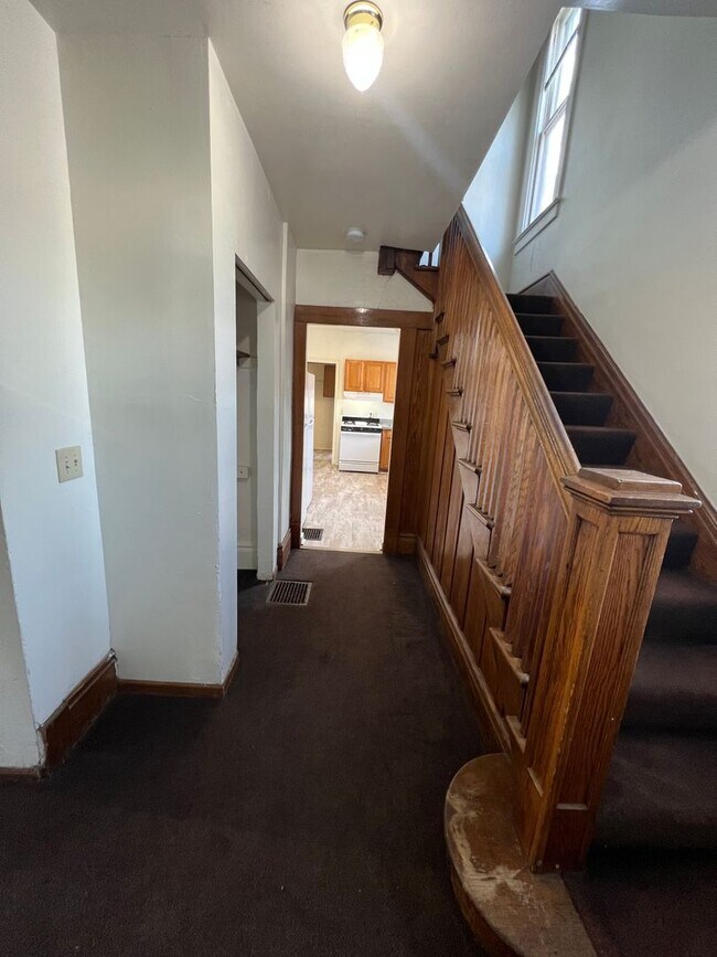 524 S Forest Ave Apartment Unit 524A Ann Arbor, MI