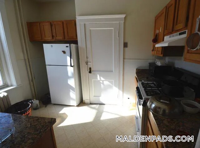 Photo - 92 Maple St Unit 1