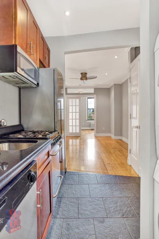 Photo - 380 E 10th St Unit 1A