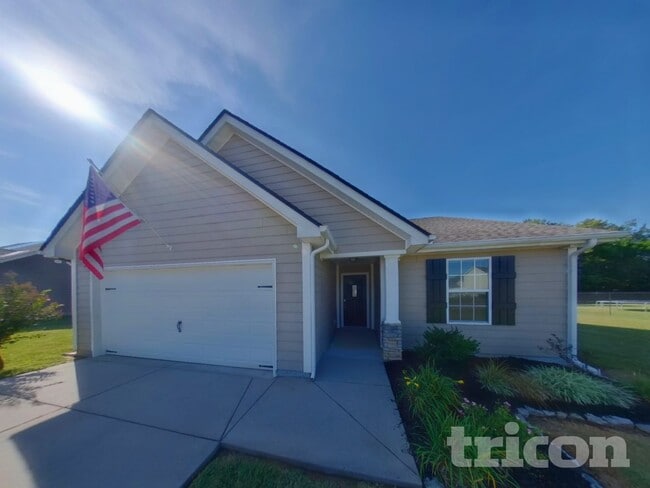 Photo - 605 Silverhill Dr