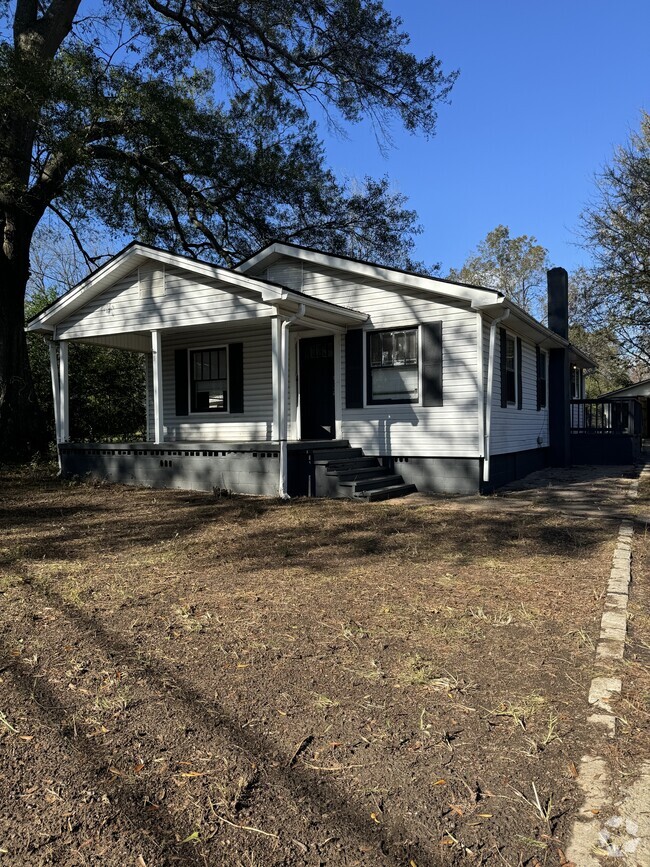 Building Photo - 3121 Church Ave Rental