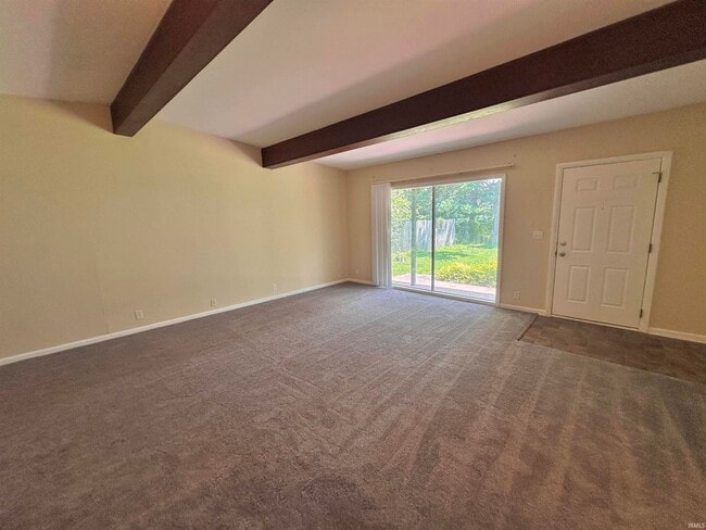 Photo - 1119 SE Riverside Dr