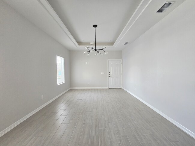 Photo - 1019 N Woodson Ave