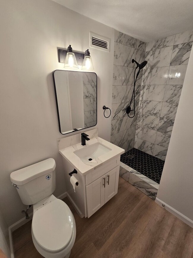 Photo - Newly Renovated 1 Bedroom/1 Bathroom Available Now