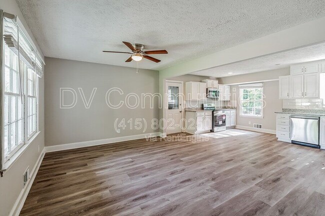 Photo - 4780 Bell Cir SE