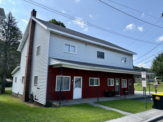 Building Photo - 333 Bridge St