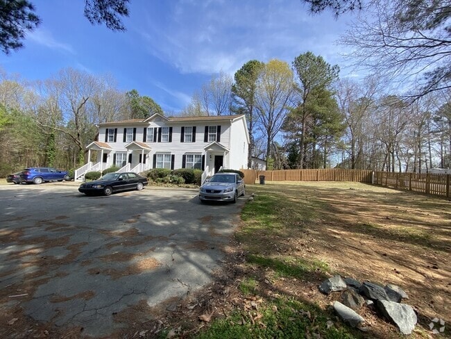 Building Photo - 505 Avent Ferry Rd Rental