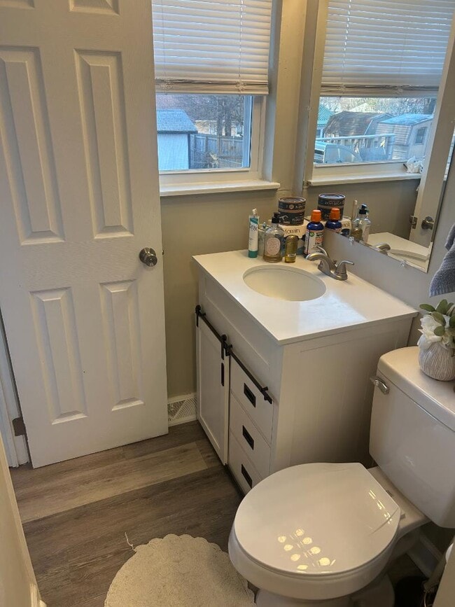 Photo - 1425 Deacon St