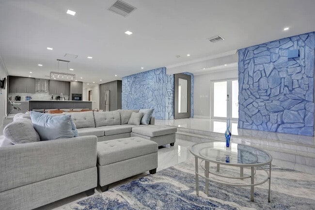 Photo - 1000 Diplomat Pkwy Unidad SI ID1507323P