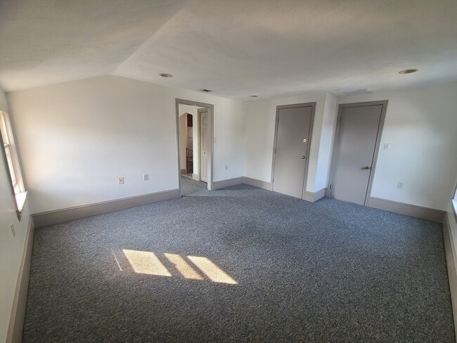 Photo - 26-28 Leyden St Unit 3