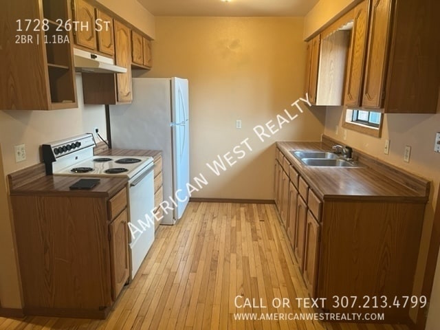 Photo - 1728 26th St