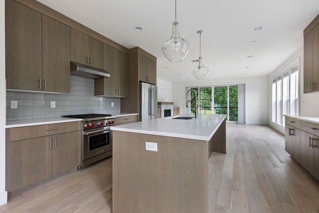 Photo - 2220 SE Lambert St