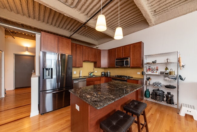 Photo - 2545 S Dearborn St Unidad 511