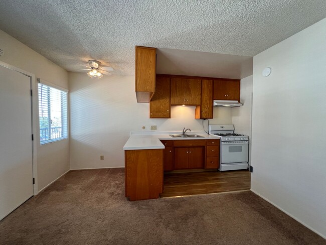 Photo - Upstairs, One Bedroom Apartment, Great Loc... Unit 1159 E Meta St Apt #6