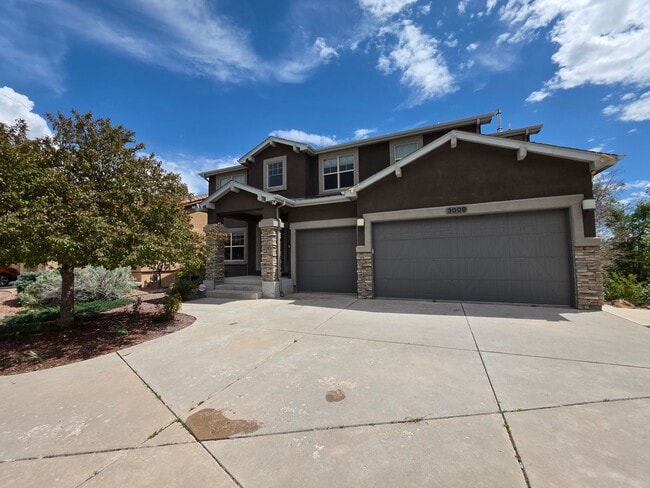 Building Photo - Beautiful 5 Bed 4 Bath Home!!!