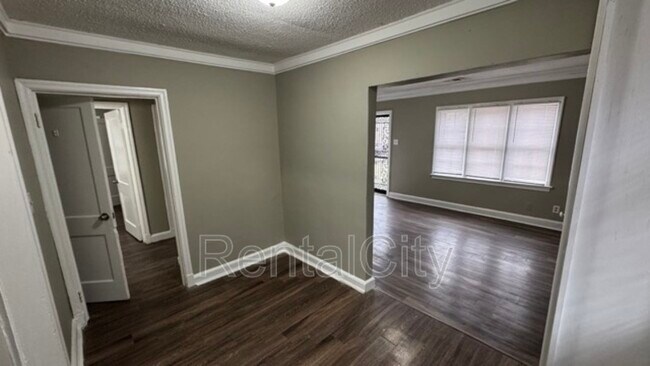 Photo - 3645 Guernsey Ave