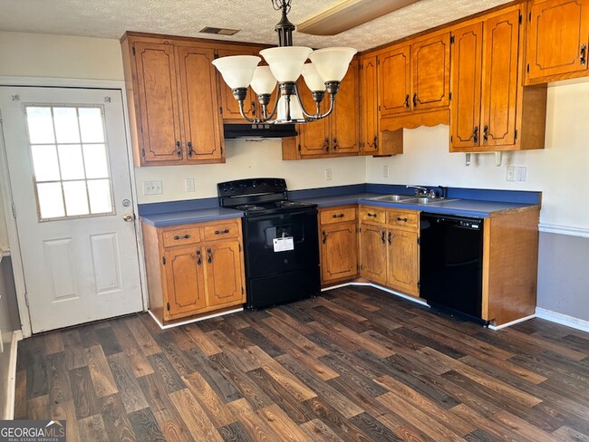 Photo - 223 Griffin Park Rd