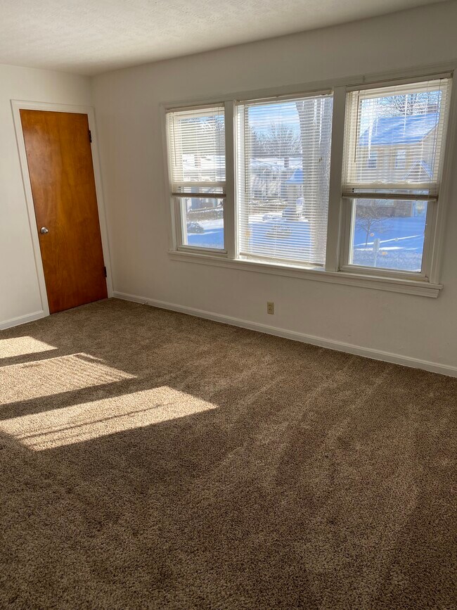 Living Room - 1339 Sackett Ave Unit Duplex Top