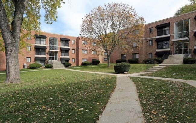 Photo - Waterford Apartments