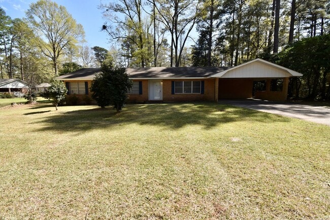 Photo - 3 Bedroom 2 Bath Home in Ruston