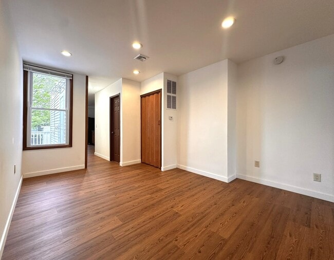 Photo - 125 Zabriskie St Unit #2