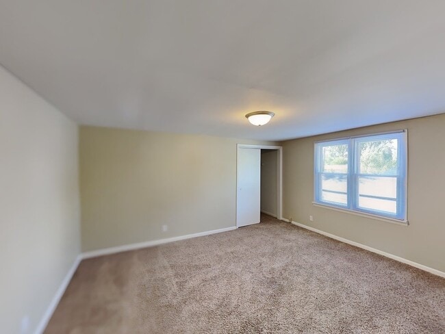 Photo - 7930 Long Ave