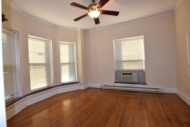 Photo - Greystone Court