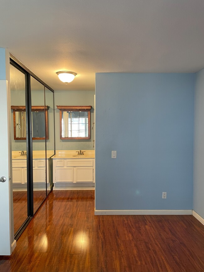 Building Photo - 8594 Summerdale Rd Unit #161 Rental