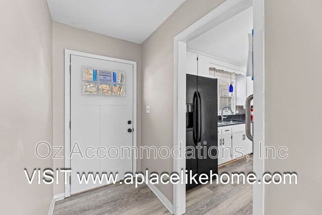 Photo - 515 E Sheridan St