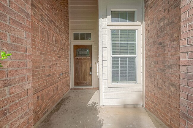 Photo - 1189 Lovett St