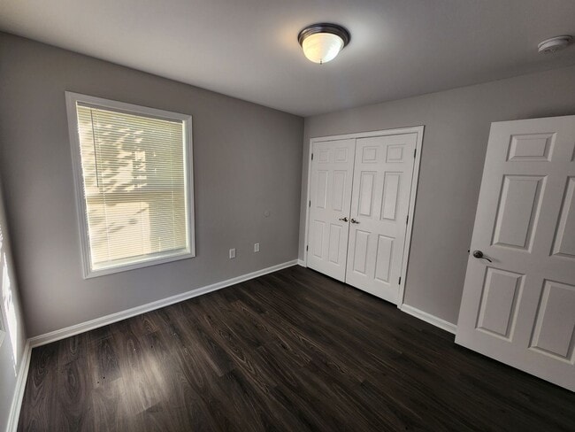 Photo - Beautiful 2 bedroom 2 full bath condo clos... Unit 1