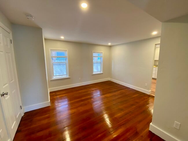 Photo - 975 Chestnut St Unidad 2