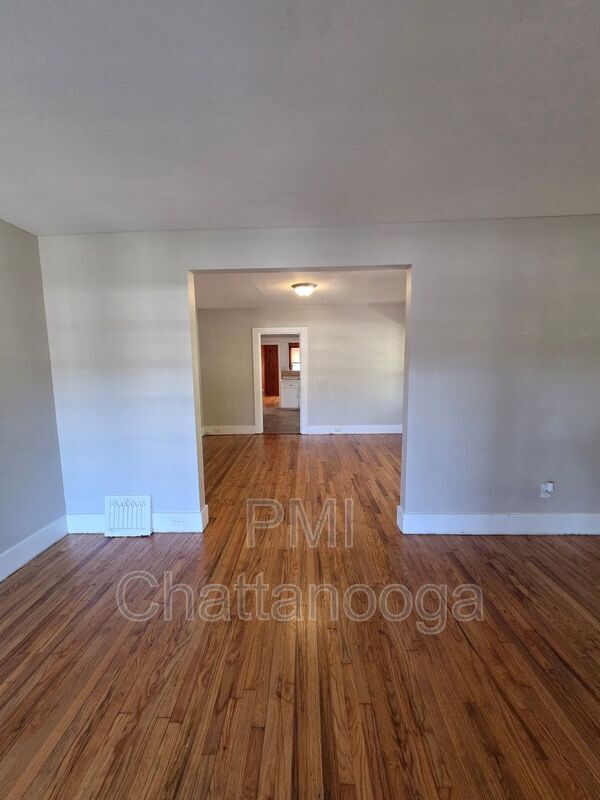 Photo - 101 Kingwood Dr