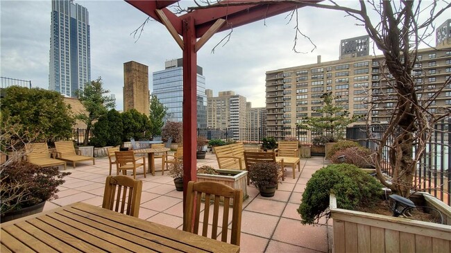 Photo - 235 West End Ave Condo Unit 17E