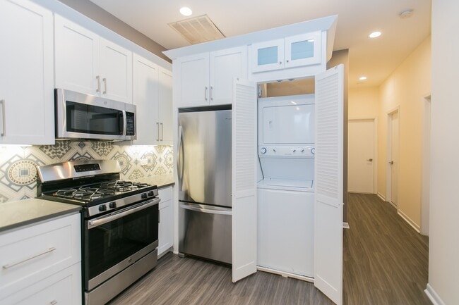 Photo - 2324 N Clark St Unidad Apt 2