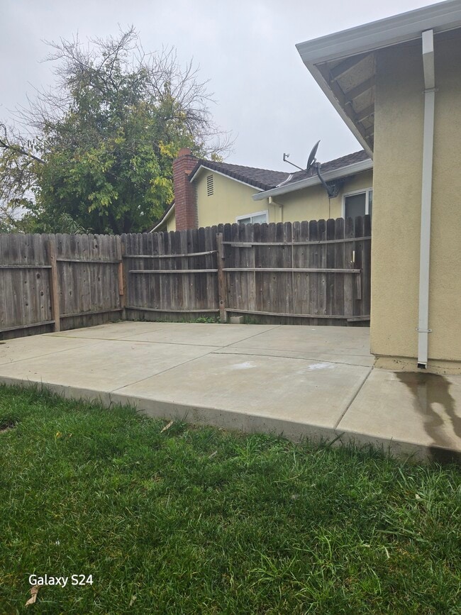 Photo - 3131 Scotland Dr