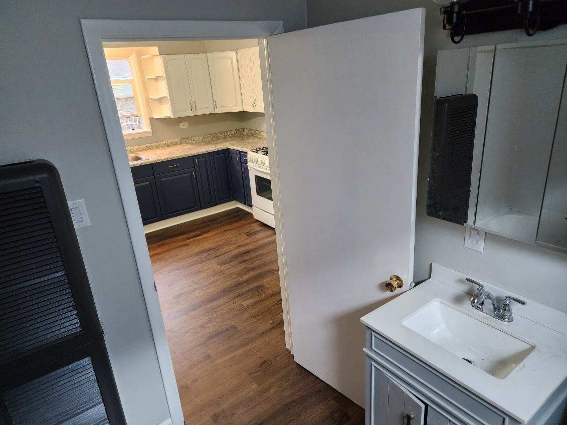 Photo - 1519 John St Unit 1