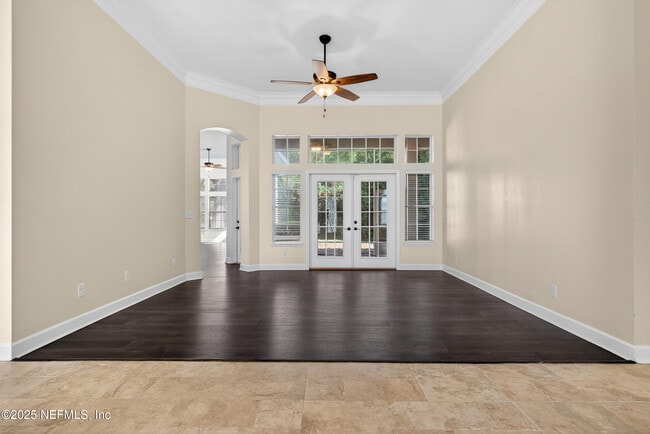 Photo - 577 Hunters Grove Ct