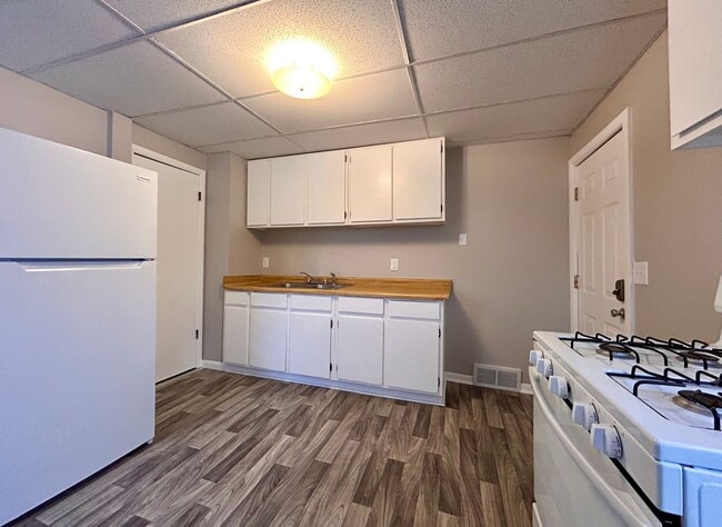 Photo - 1461 Leahy St Unidad #2