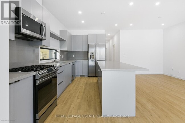 Photo - 506 Scarborough Rd Unit MAIN FLOOR