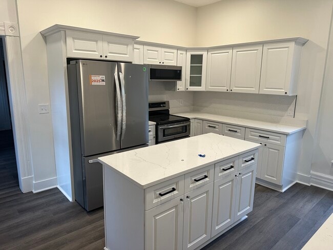 Photo - 81 Warren St