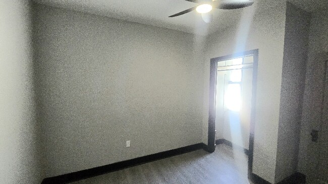 Photo - 404 St Philip St Unit 3E