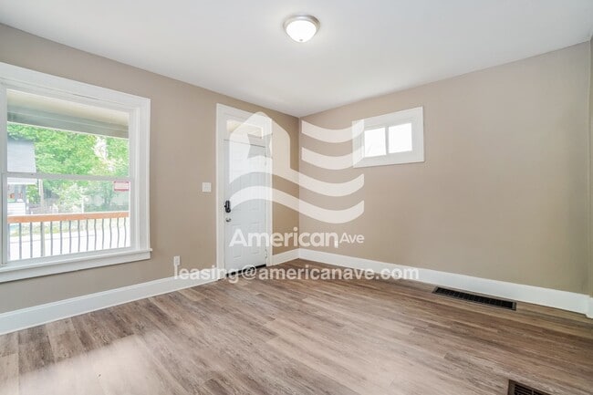 205 Lechner Ave