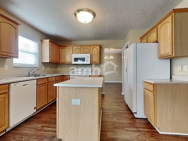 Photo - 5955 Furlong Way