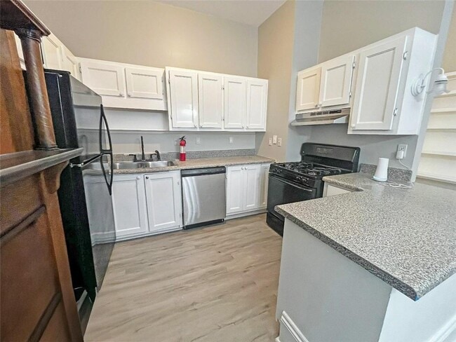 Photo - 433 Park Ave SE