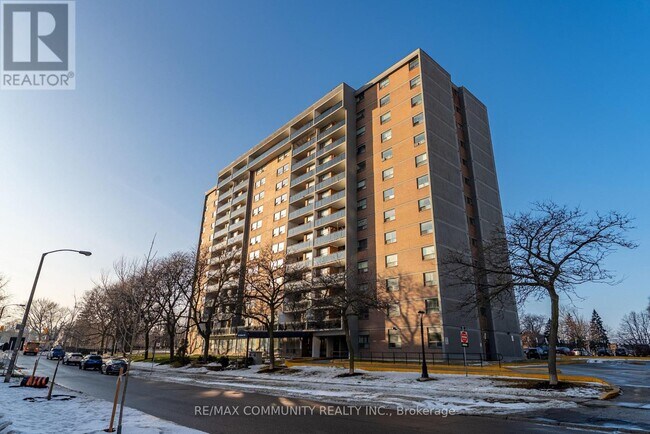 Photo - 20 Gilder Dr Unit 906