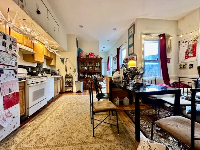 Photo - 22 Highgate St Townhome