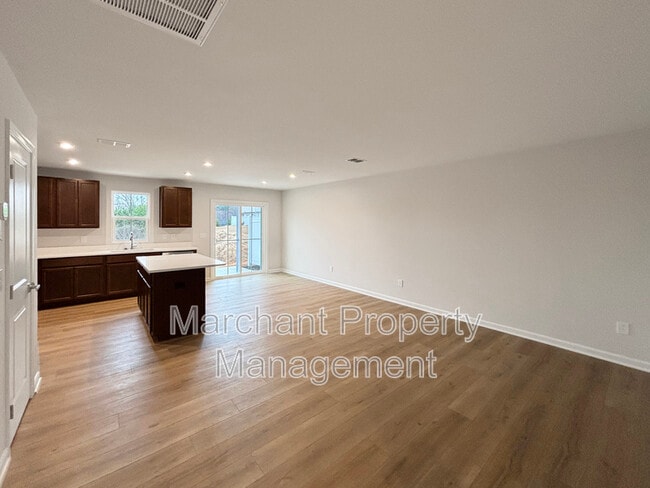 Photo - 305 Mancini Dr