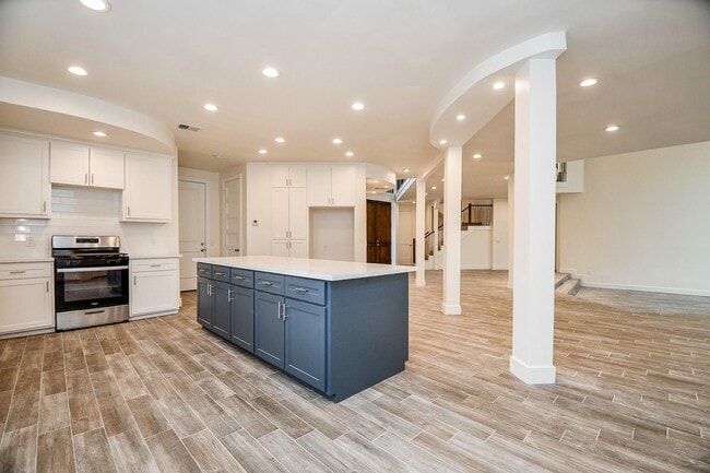 Photo - 8115 Fondren Lake Dr